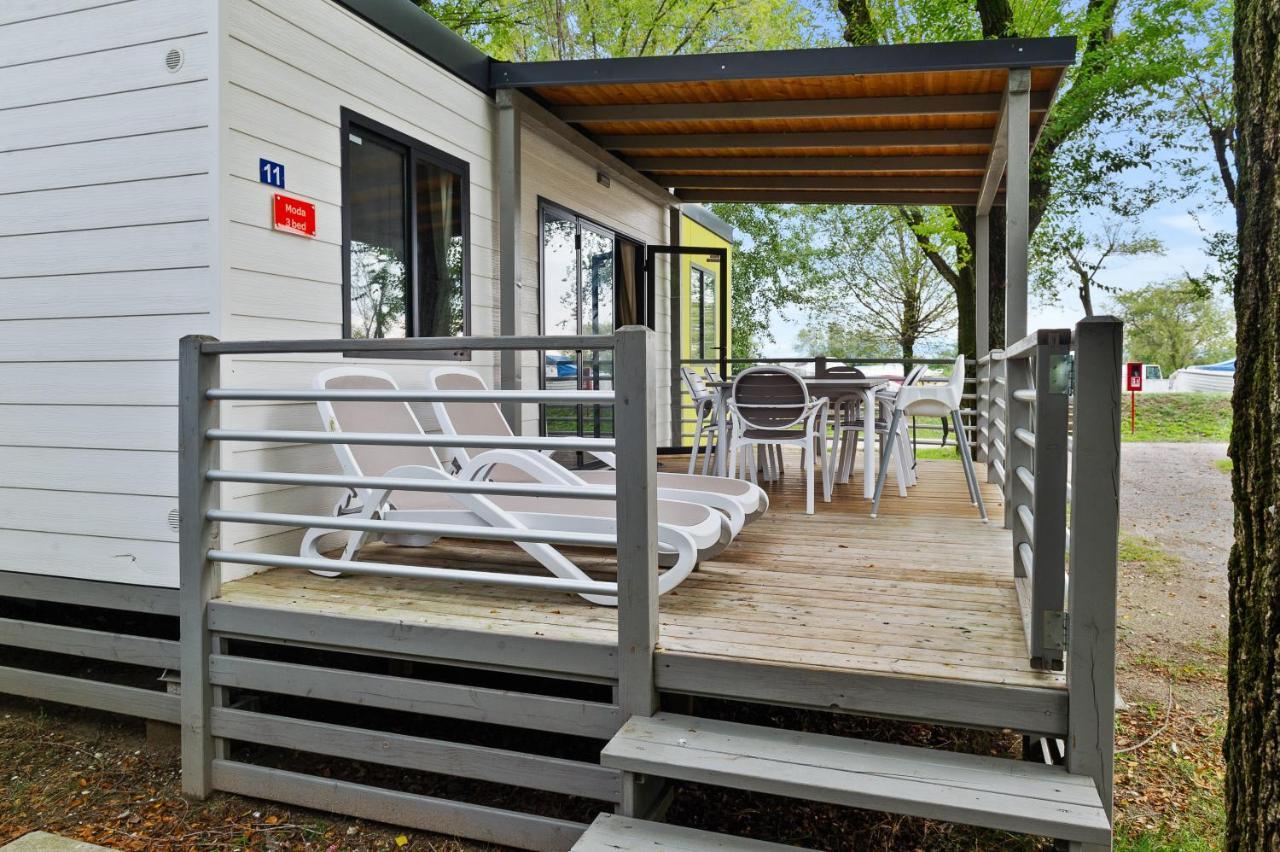 Mobile Homes Solaris Vacanceselect 希贝尼克 外观 照片